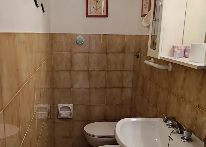 Casa Di Renzo E Lucia Apartment